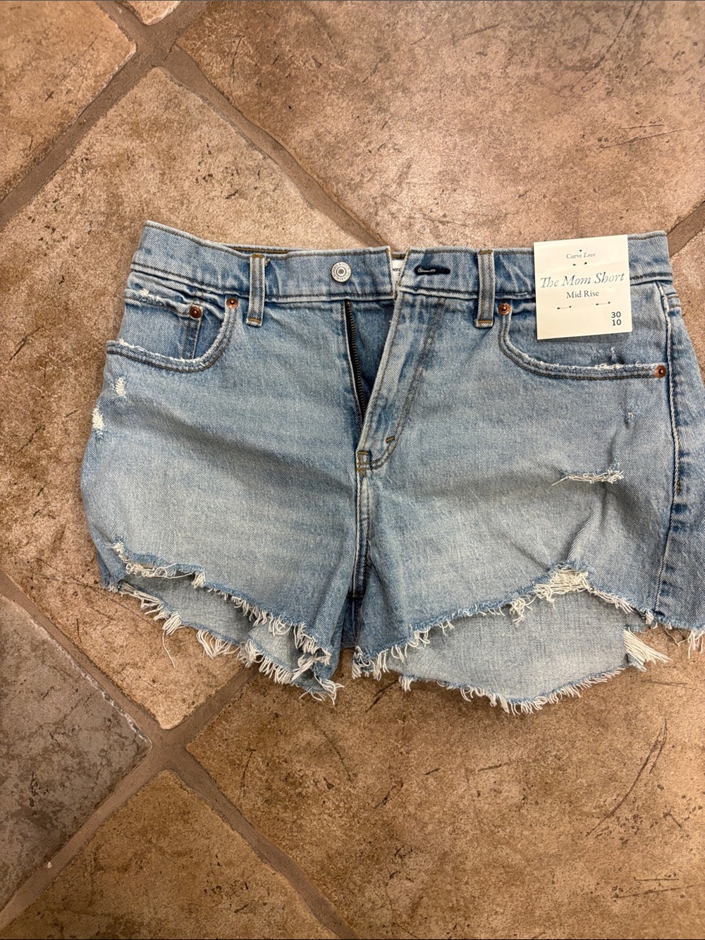 Curvy Love High Rise Mom Denim Shorts - Light Blue . Abercrombie and Fitch
